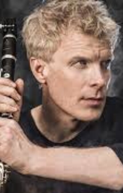 Martin Frost portrait with a Clarinet