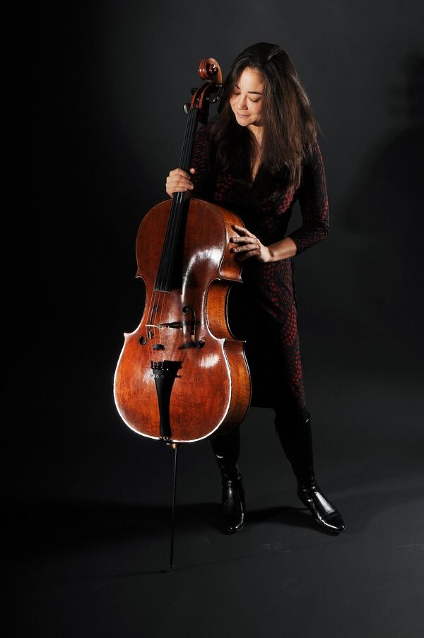 Cellist Rachel Mercer