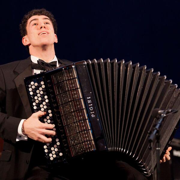 Michael Bridge in performance.